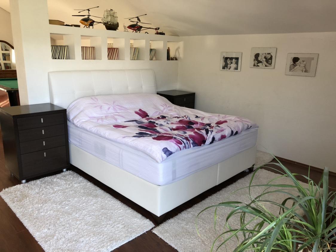 Azra Villa