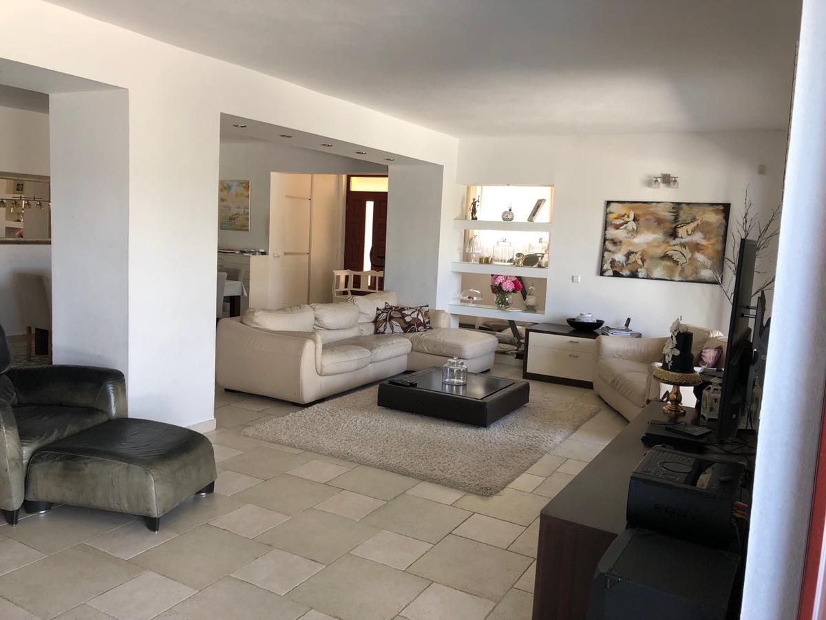 Azra Villa